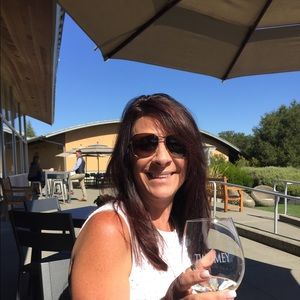 Meet your Posher, Mara